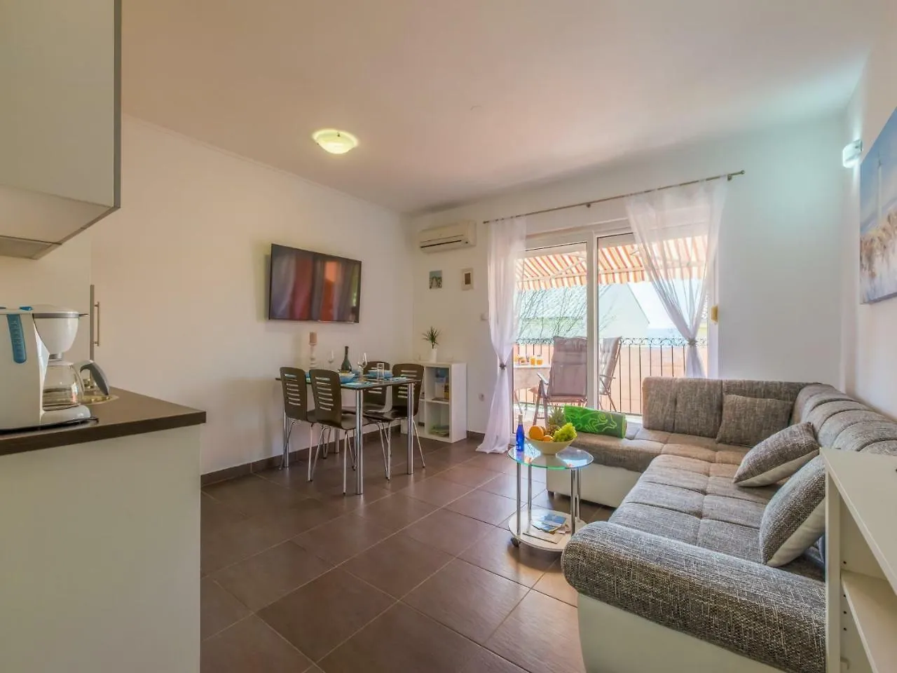 Apartments Tropez Dramalj Croatia