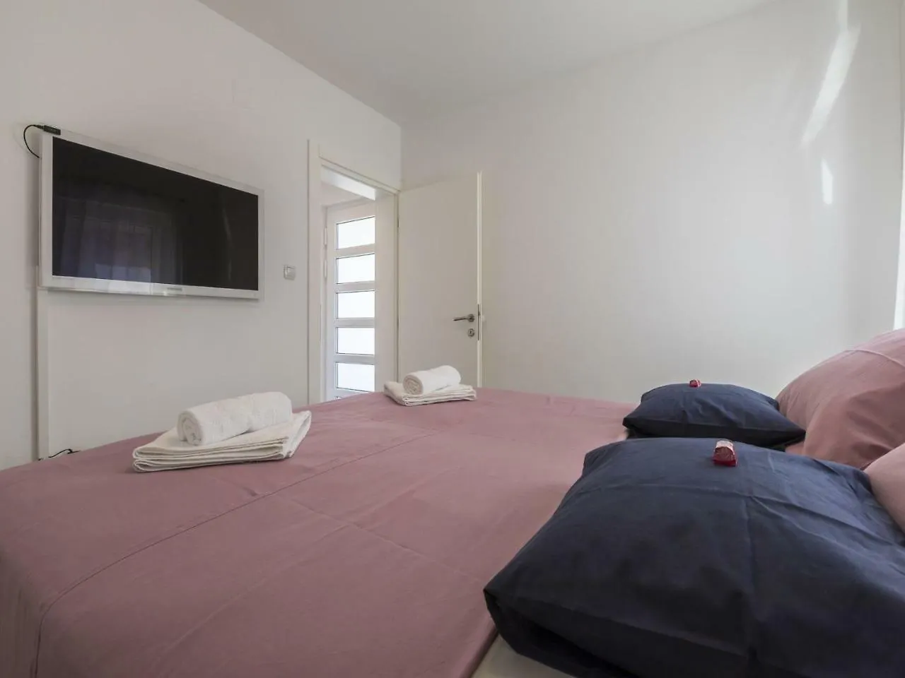 Apartments Tropez Dramalj 0*,