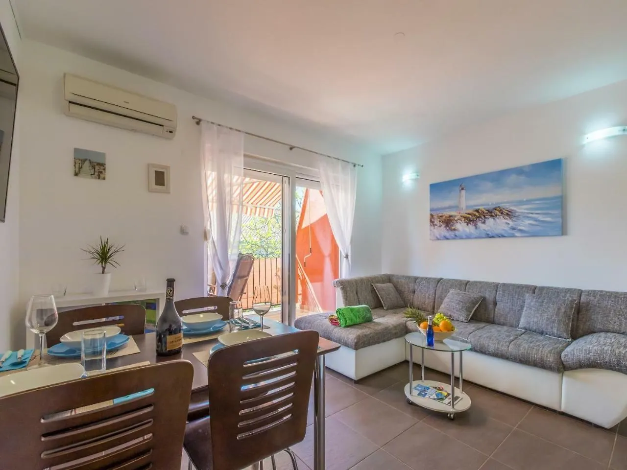 Apartments Tropez Dramalj 0*,  Chorvatsko